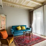 Oliveto Sul Lantgård San Nicolò