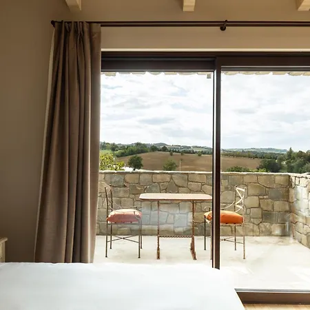 Lantgård Oliveto Sul San Nicolò